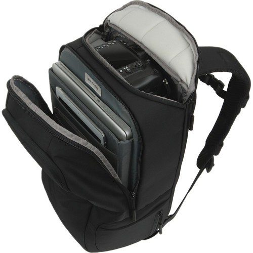 Incase DSLR Pro Pack Camera Backpack
