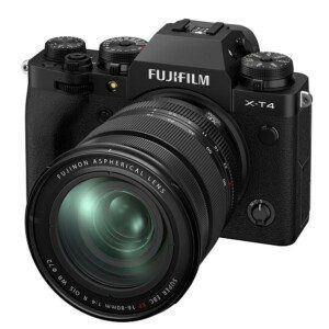 Fujifilm X-T4 + XF16-80mm Noir-0