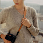 PEAK DESIGN FORM LEATHER CAMERA STRAP SHORT AMBER - Image 2