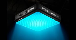 Godox presents its new inflatable light panel AM800R.